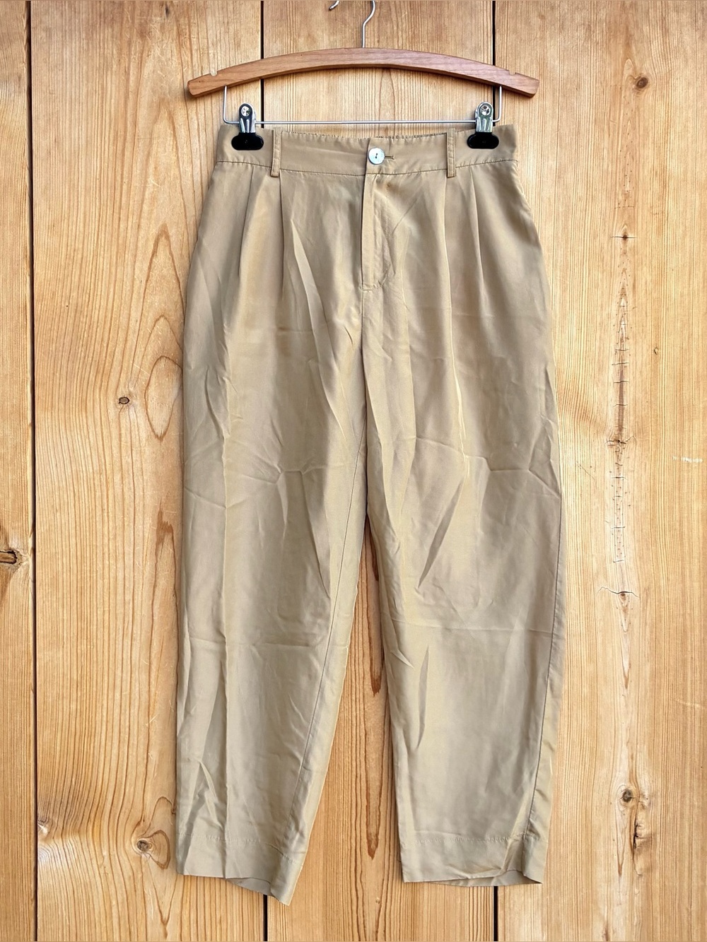 Vince Silk Tan Ankle Pants Sz 4 - Picture 4 of 9